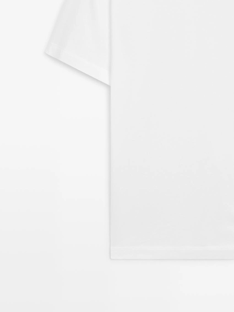 Футболка с v-образным вырезом из 100% хлопка