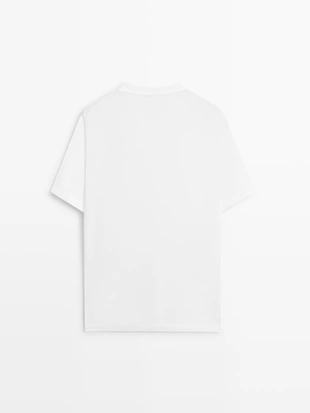 Футболка с v-образным вырезом из 100% хлопка- Заказать в России