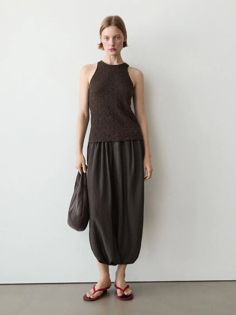 Топ с галстуком на шее из текстурированной ткани