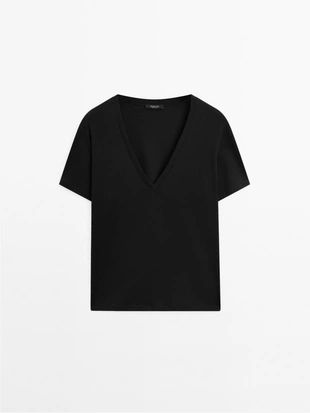 Футболка с v-образным вырезом- Заказать в России