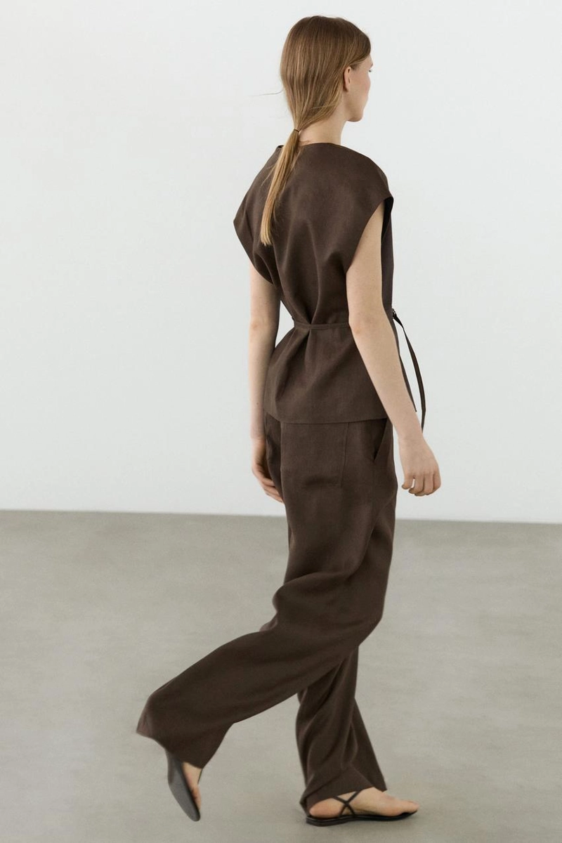 Жилет из смесового льна с оборками на оборчатой горловине