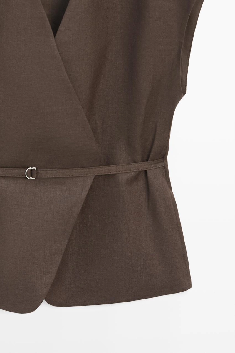 Жилет из смесового льна с оборками на оборчатой горловине