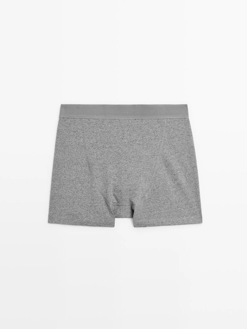 Боксеры с логотипом на поясе