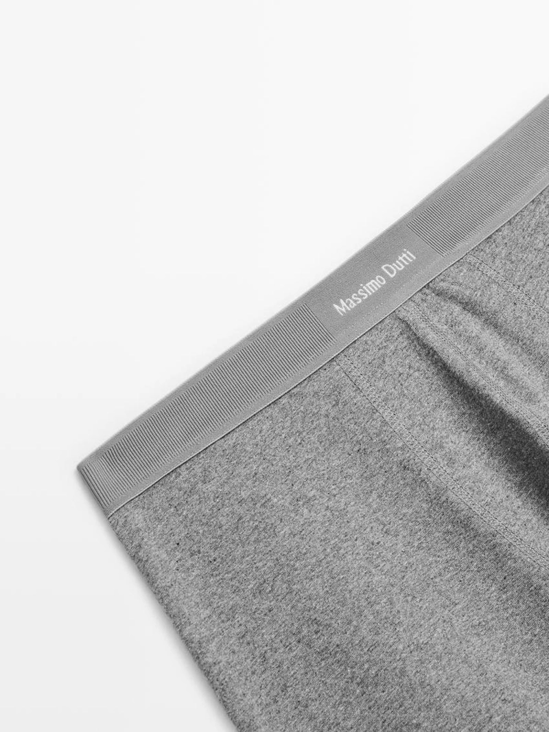 Боксеры с логотипом на поясе