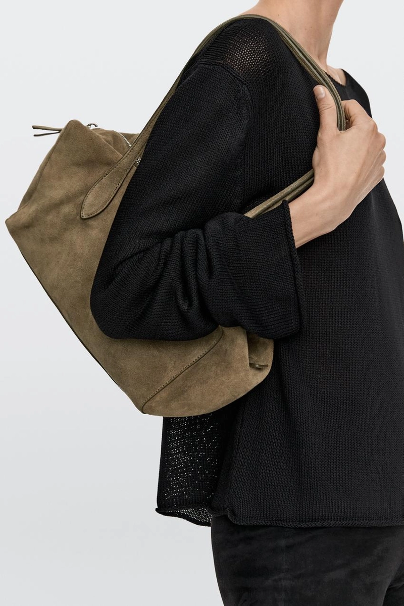 Сумка-сатчел из замши коричневая massimo dutti