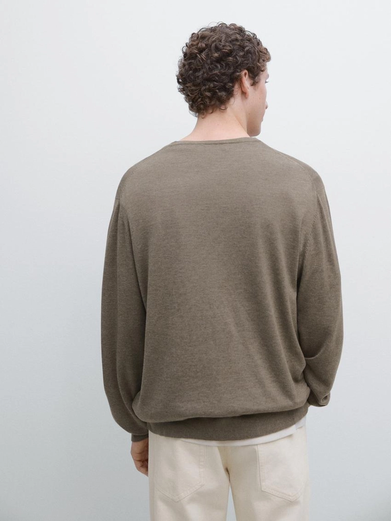 Свитер из хлопковой смеси с v-образным вырезом