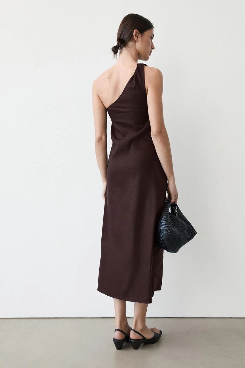 Платье из льняной смеси с асимметрией