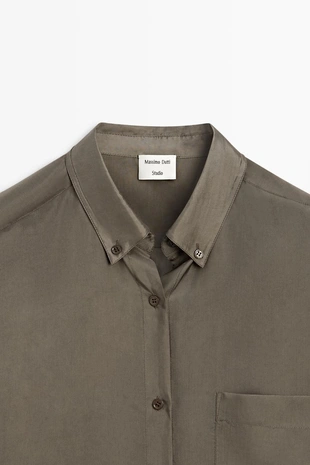 Рубашка из текучего атласа с карманом - studio- Заказать в России