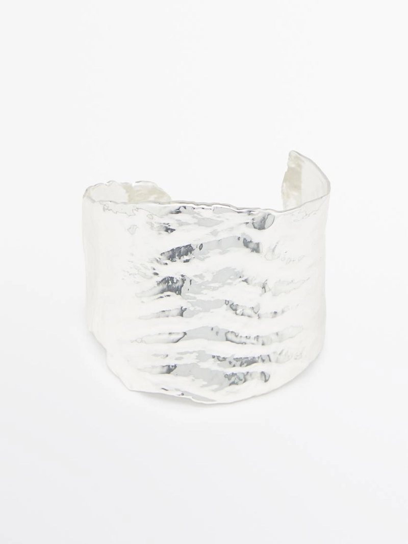 Широкий текстурированный браслет