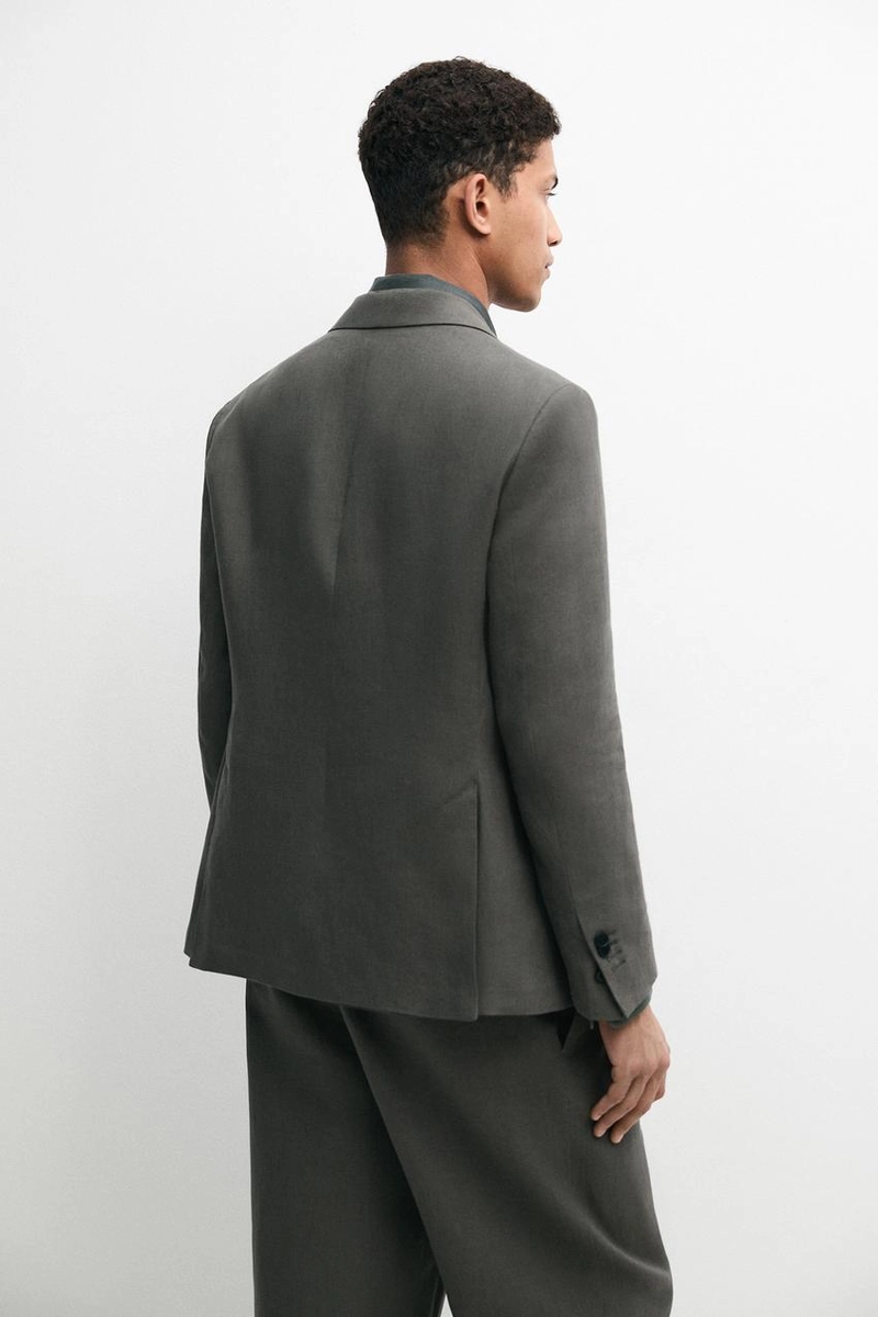 Пиджак из льна