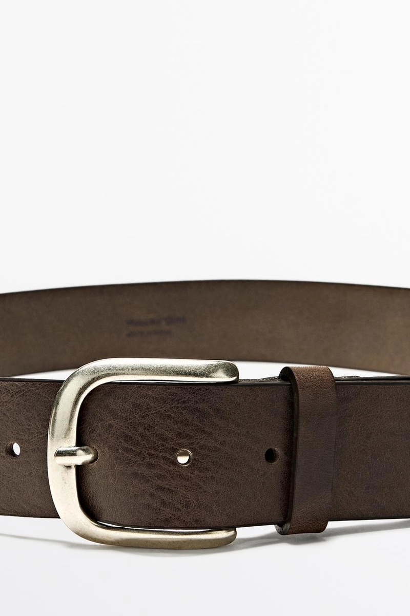 Кожанный ремень с изогнутой пряжкой из нубука