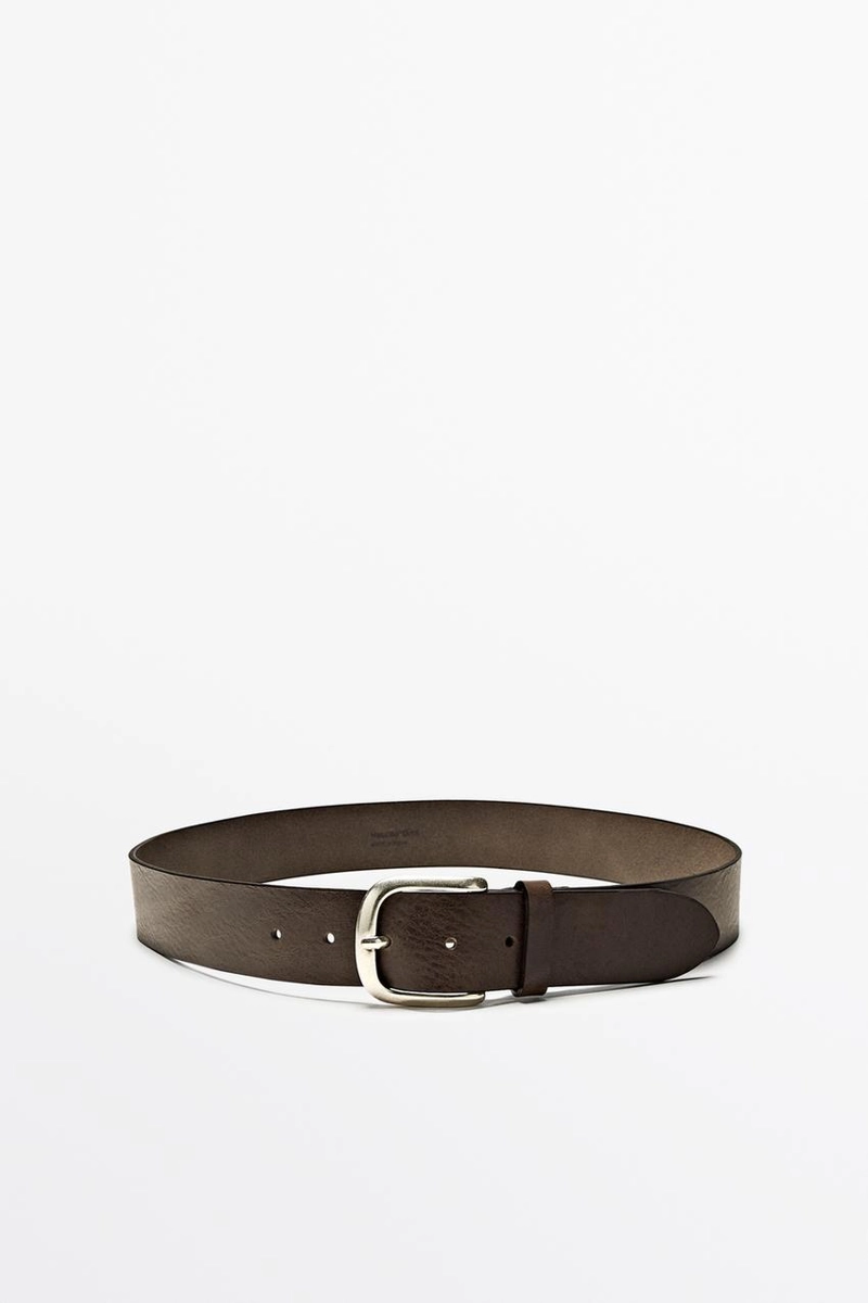 Кожанный ремень с изогнутой пряжкой из нубука