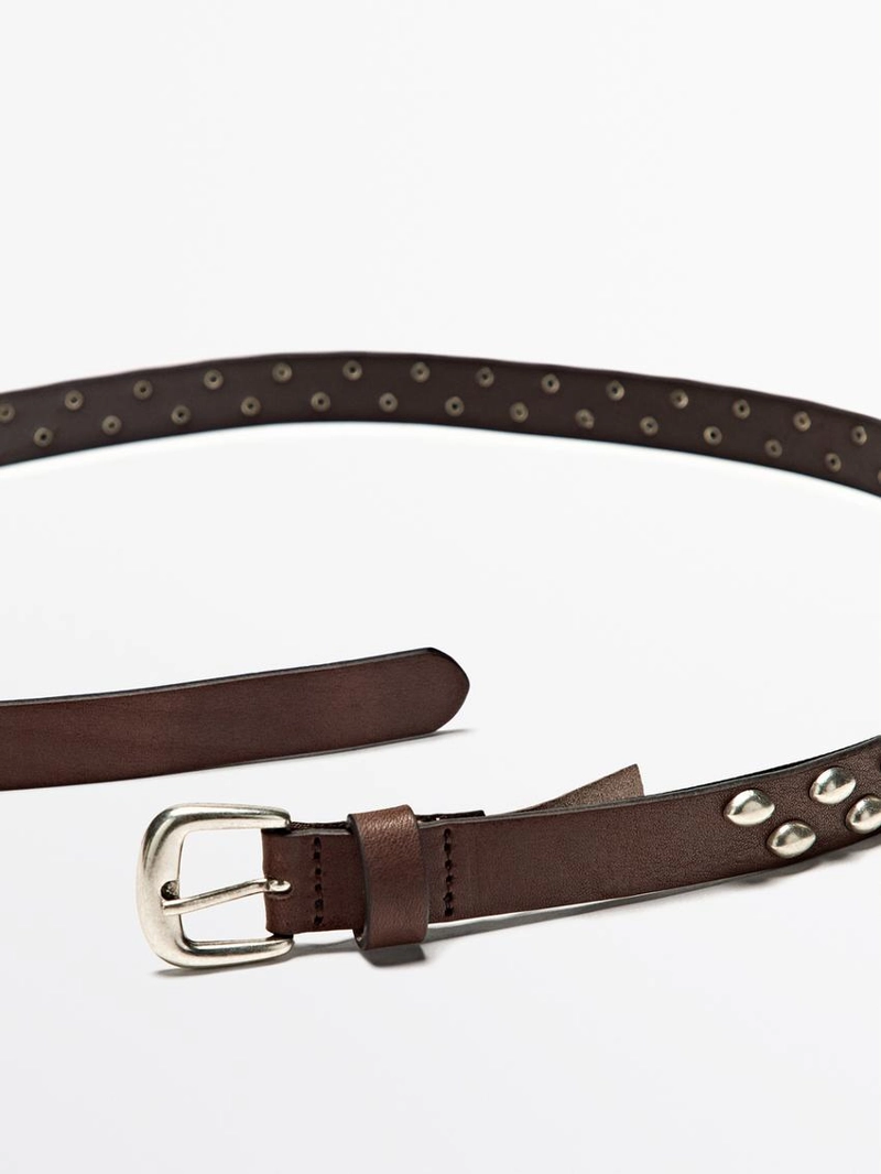 Кожанный ремень из нубука с деталями в виде заклепок