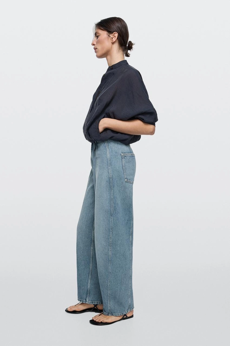 Джинсы широкие силуэта barrel с деталями швов