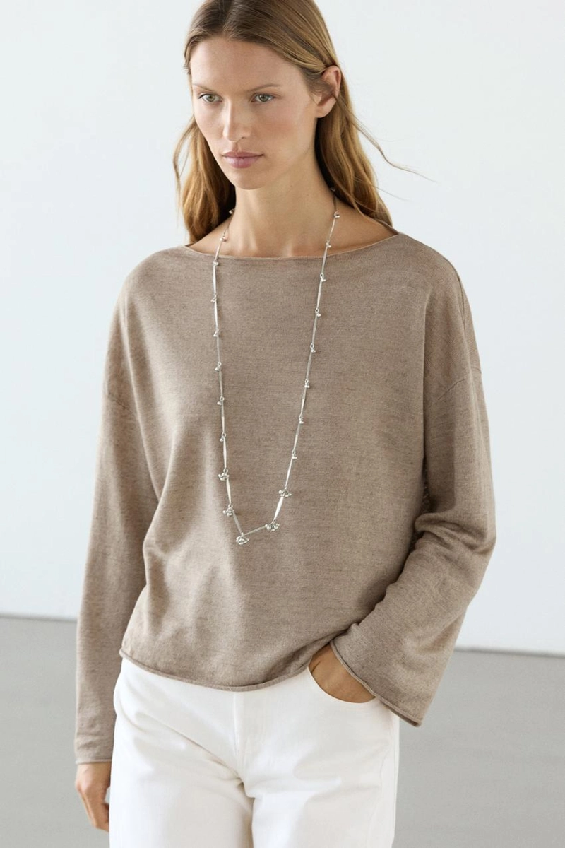 Пуловер с лодочкой из льна