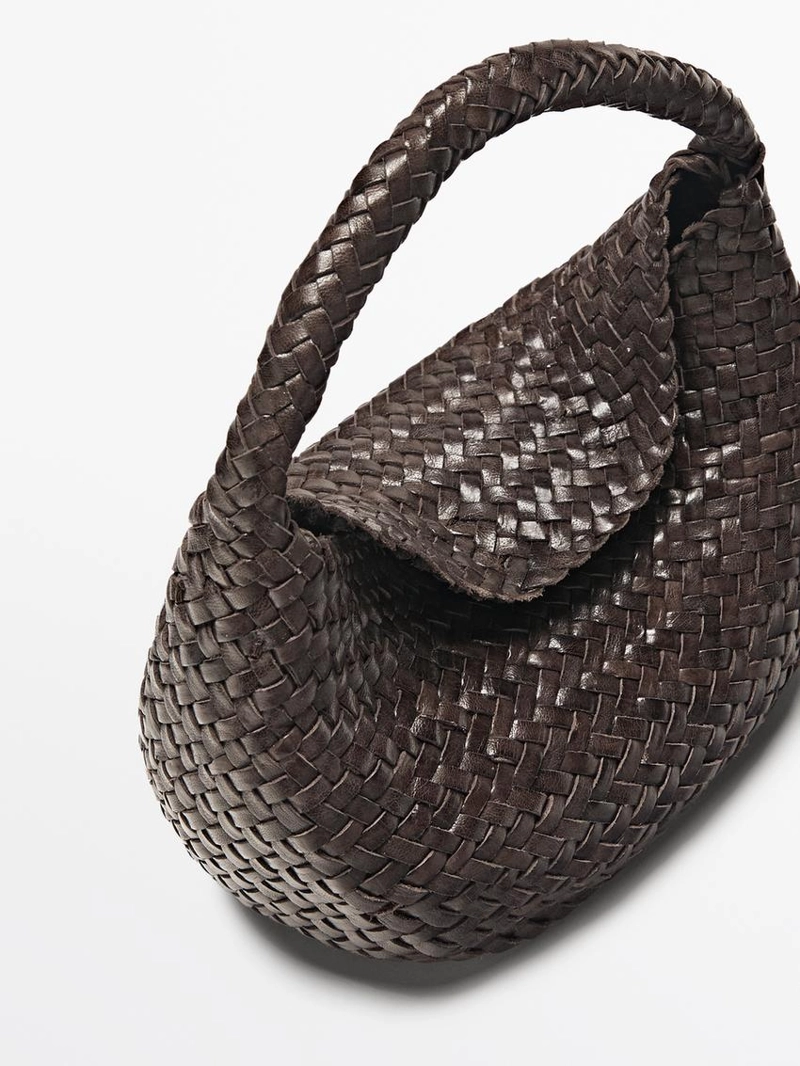 Сумочка мини из плетеной кожи нубук