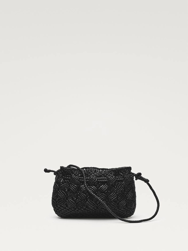 Сумочка-клатч из нубука с макраме