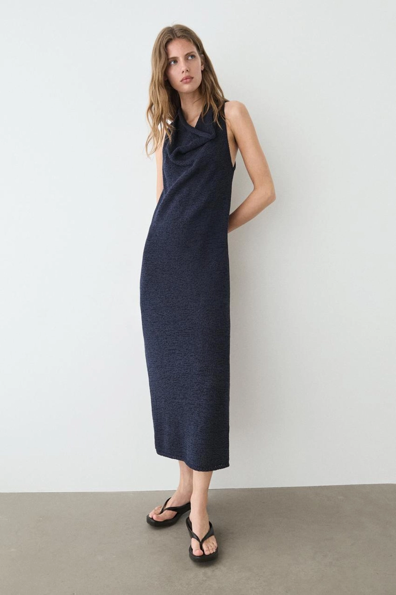 Платье-миди из трикотажа с драпированным вырезом