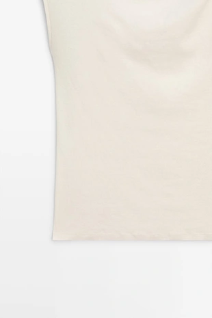 Топ с асимметричным вырезом и деталями из страз- Заказать в России