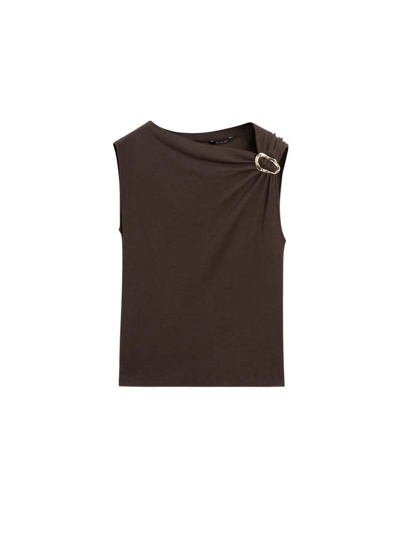 Топ с асимметричным воротником и деталями из страз