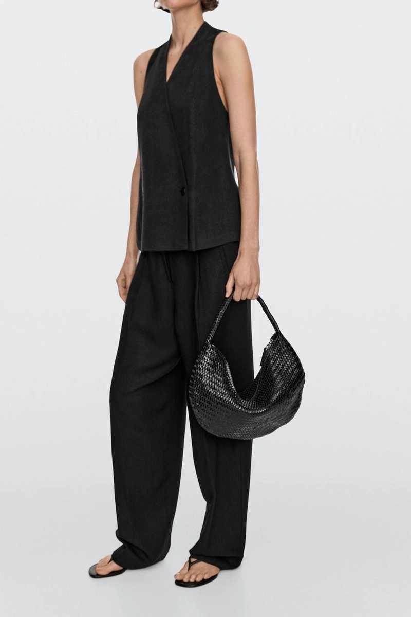 Сумка полумесяц из плетеной кожи