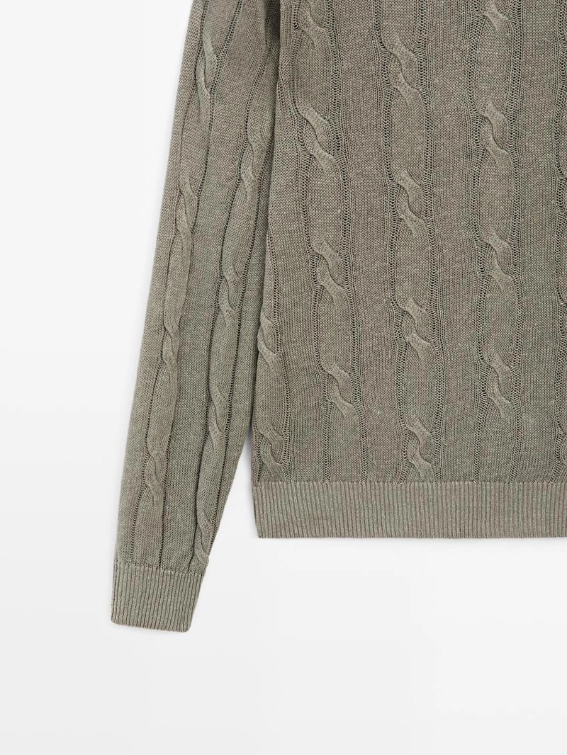 Пуловер с косами из льна