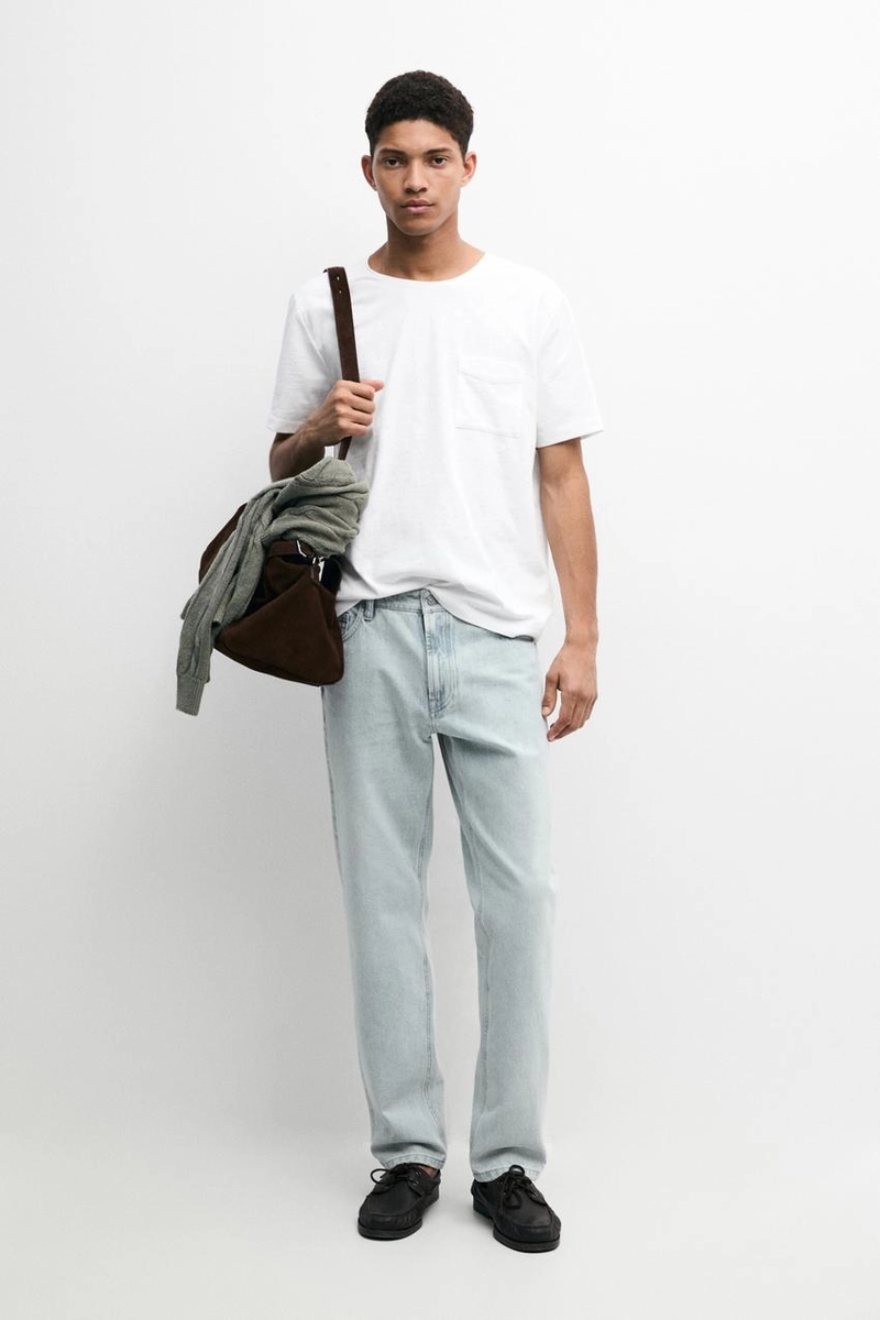 Футболка с короткими рукавами и карманом