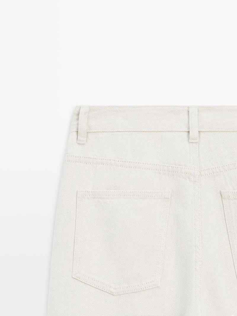 Джинсы с высокой талией с барельефной посадкой