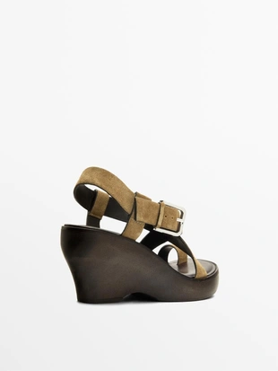 Босоножки на деревянном каблуке- Заказать в России