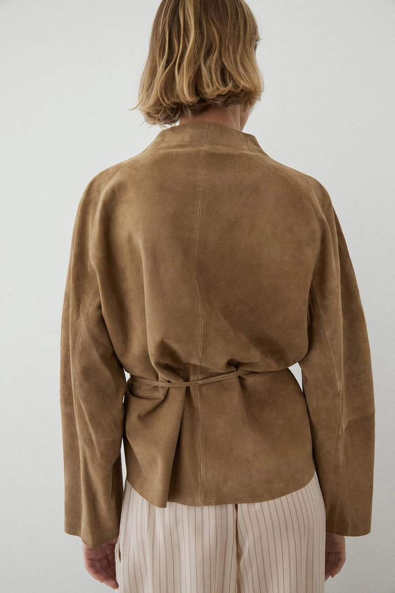Куртка из замши с поясом