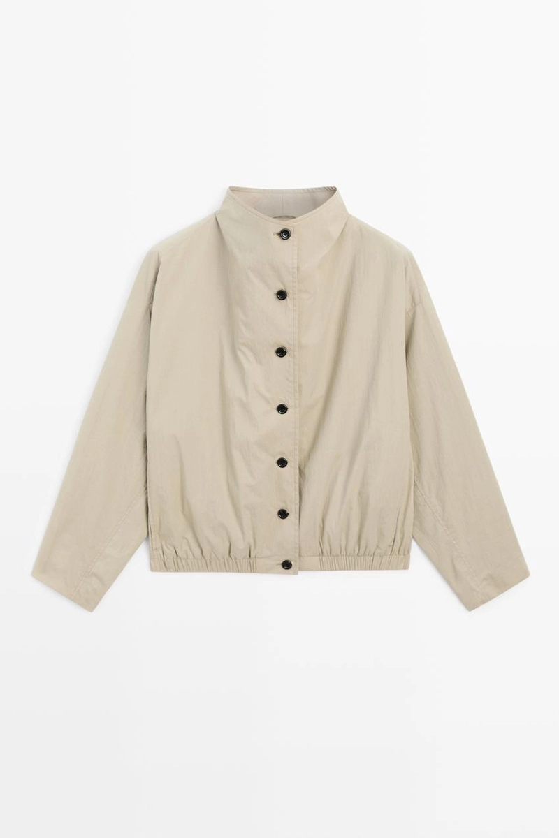 Бомбер с узким воротником