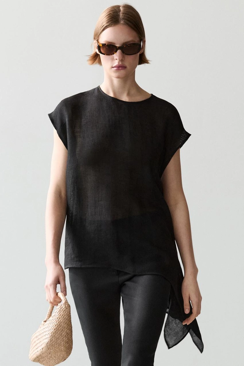 Топ из льна с ассиметричным подолом