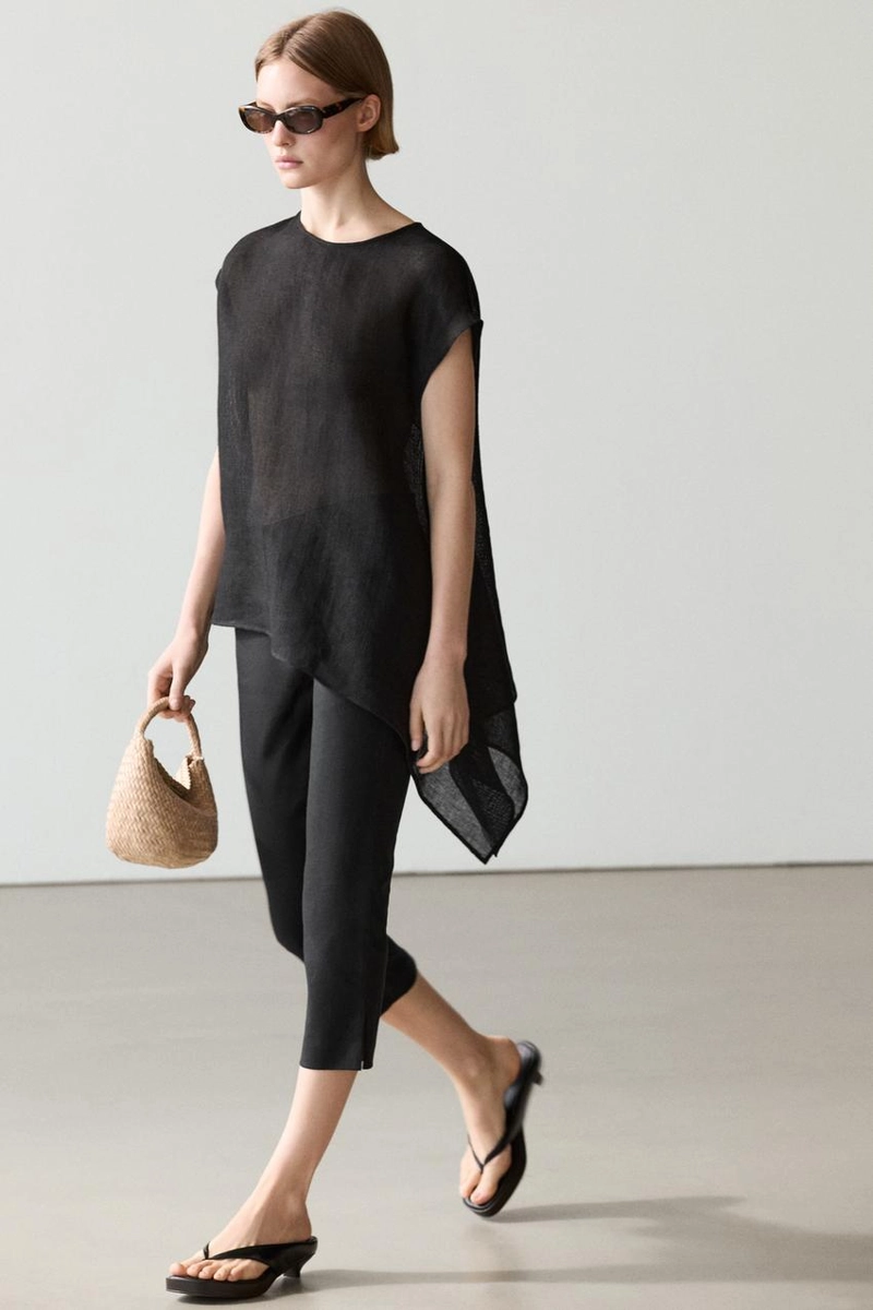 Топ из льна с ассиметричным подолом