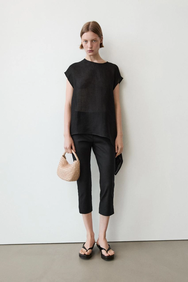 Топ из льна с ассиметричным подолом