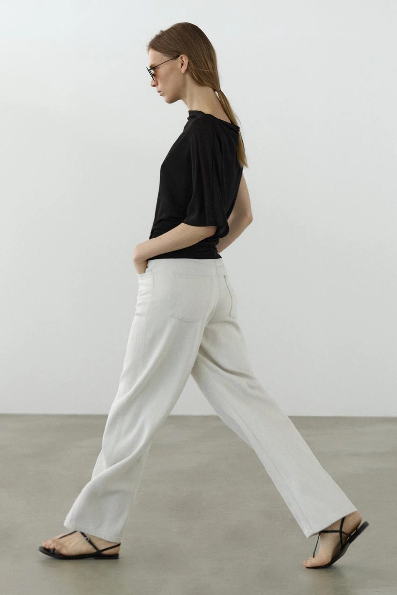 Легкая асимметричная металлизированная футболка