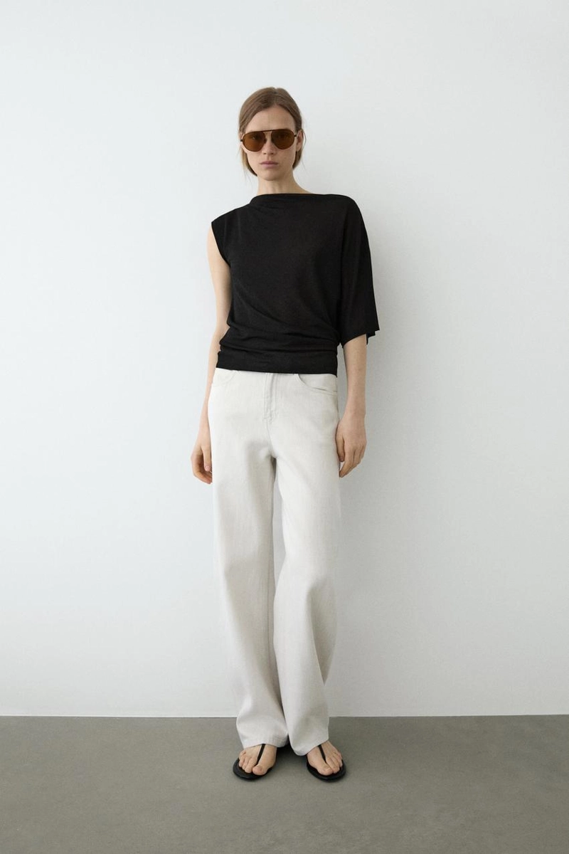 Легкая асимметричная металлизированная футболка