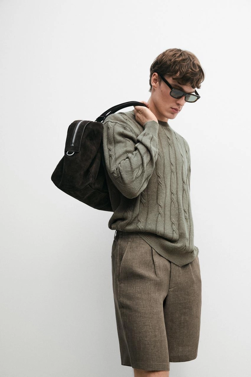 Шорты-бермуды с льняным напуском 100%