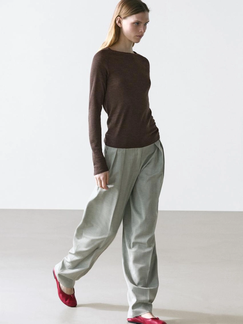 Водолазка из шерсти с реглановыми рукавами