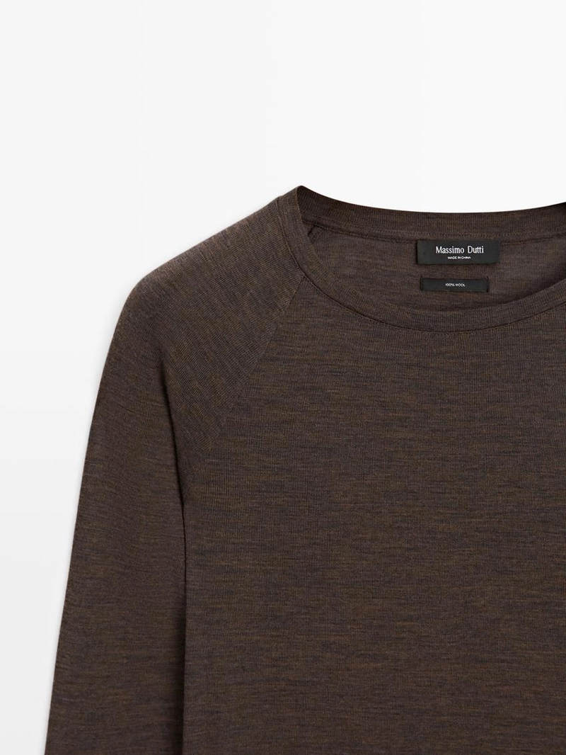 Водолазка из шерсти с реглановыми рукавами