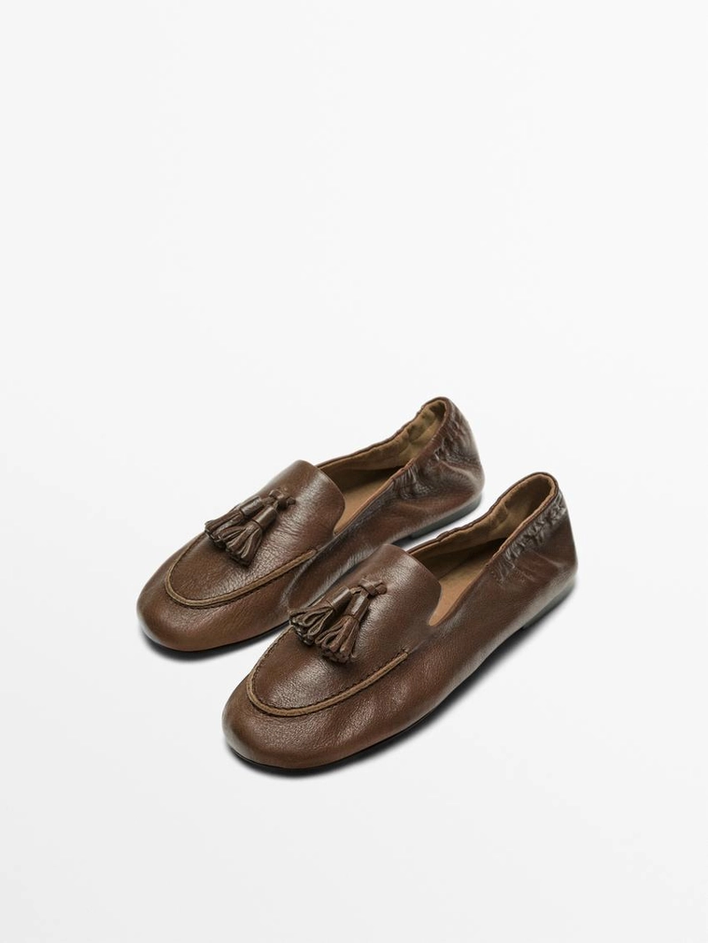 Лоферы с кожаными кисточками