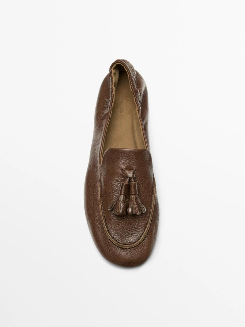 Лоферы с кожаными кисточками