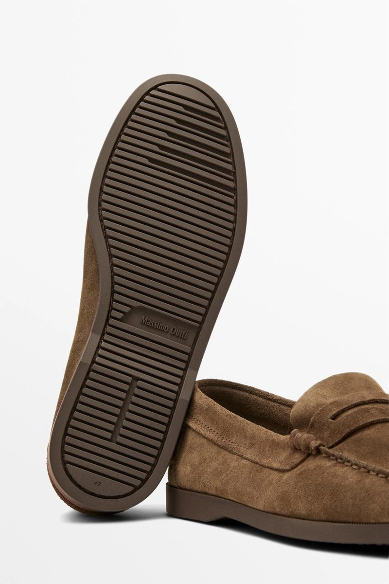 Мягкие кожаные лоферы с подковой