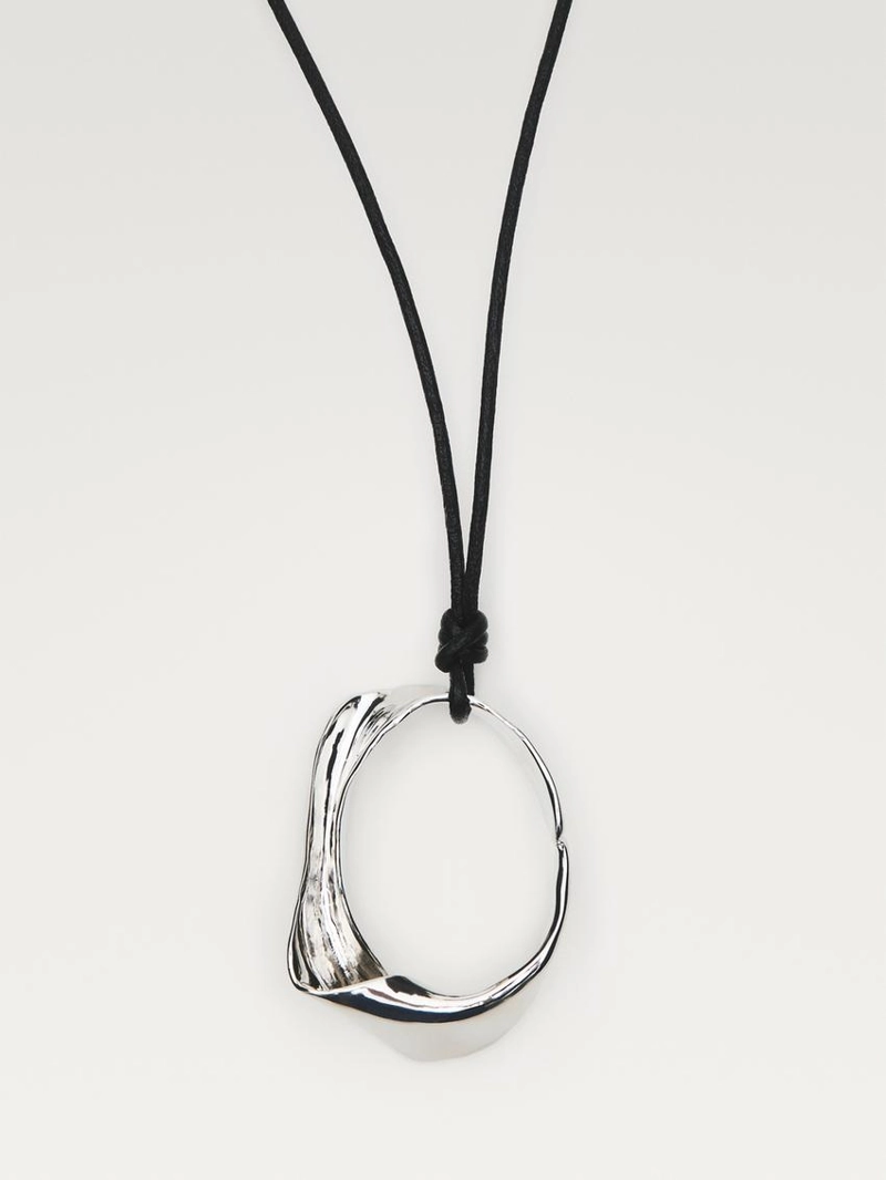 Кожаное ожерелье с неправильным подвеской