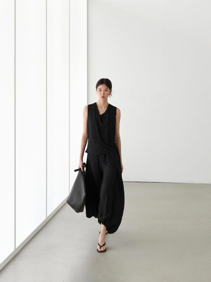 Потоковый полупрозрачный комбинезон-платье