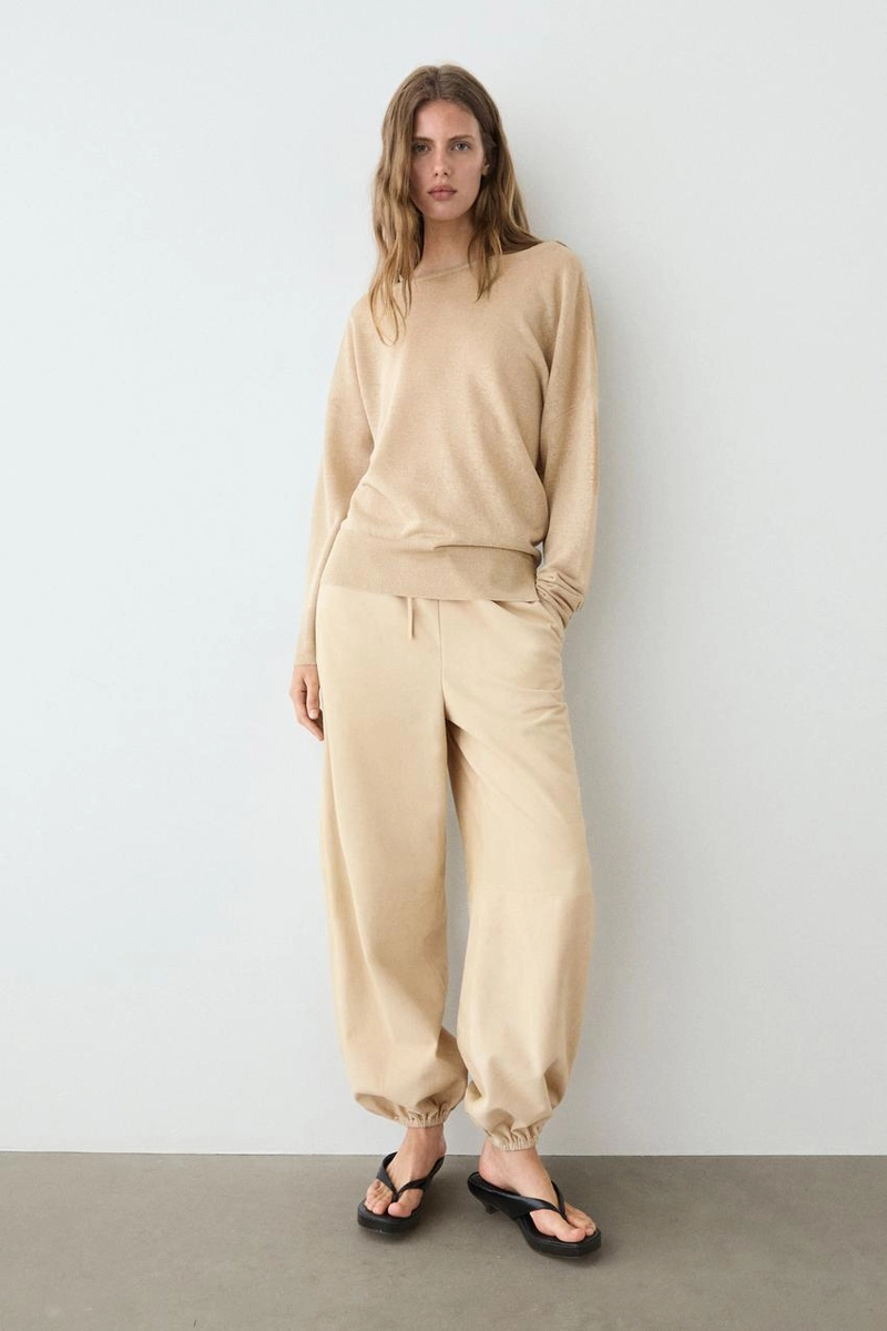 Теплый свитер из 100% льна с открытыми плечами