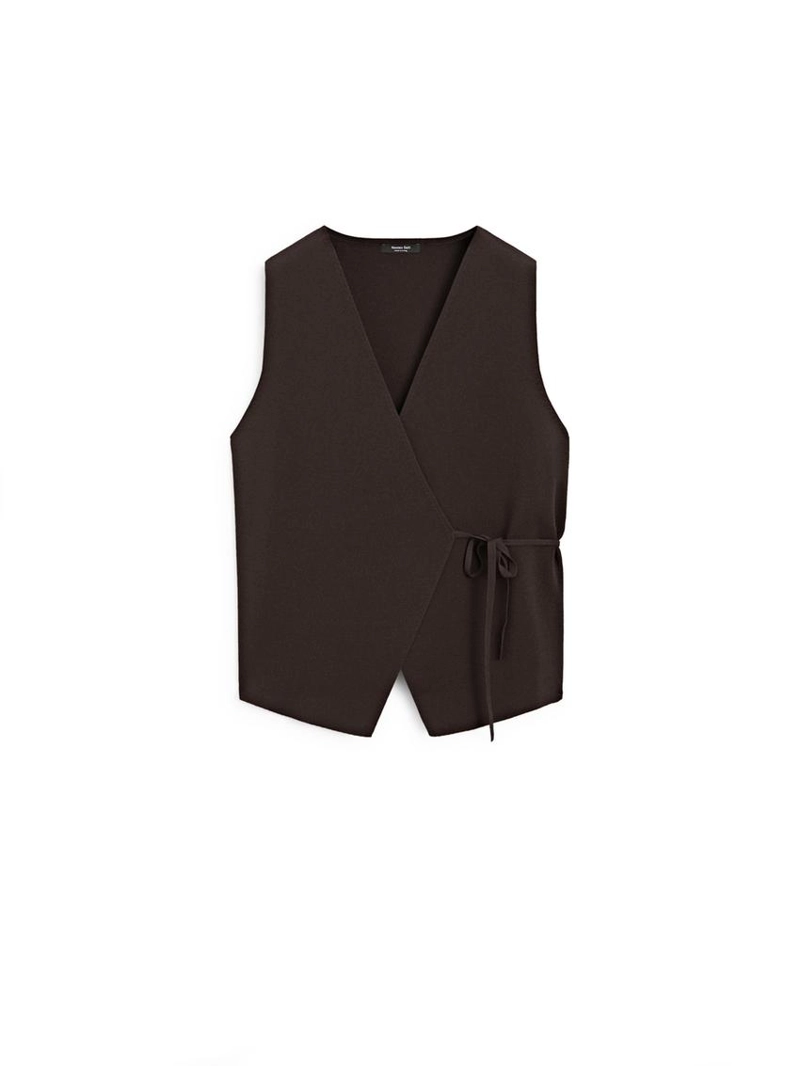 Жилет вязаный с завязками