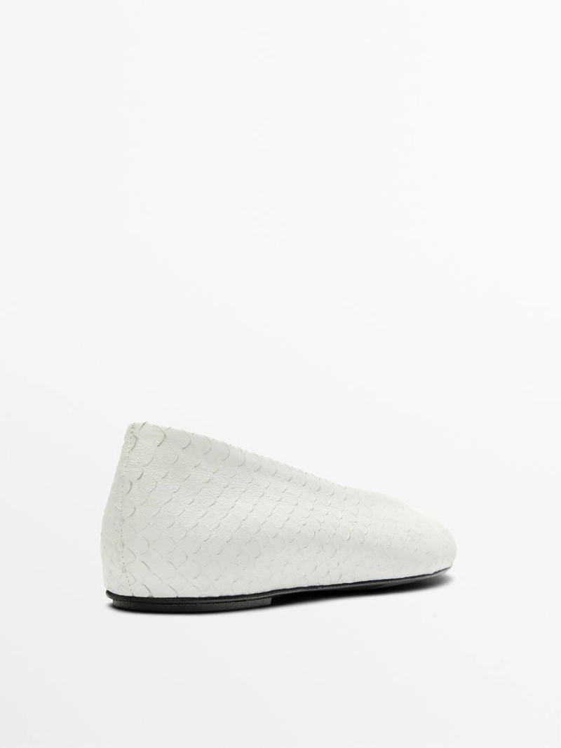 Туфли-балетки с деталями из кожи