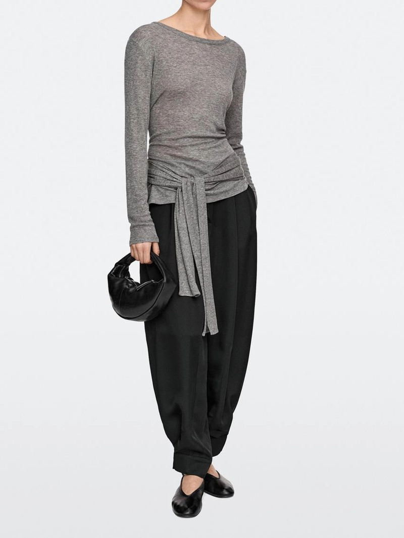 Сумка мини-полумесяц из кожи нубука