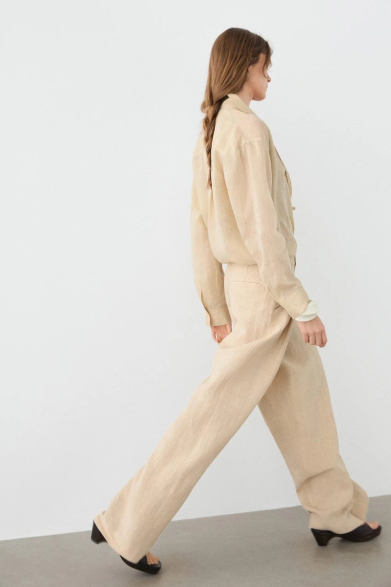 Широкие льняные брюки с карманами