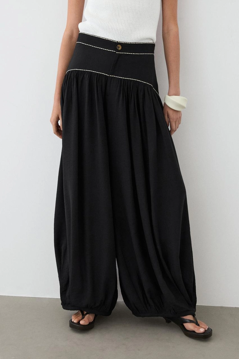 Брюки с контрастным швом